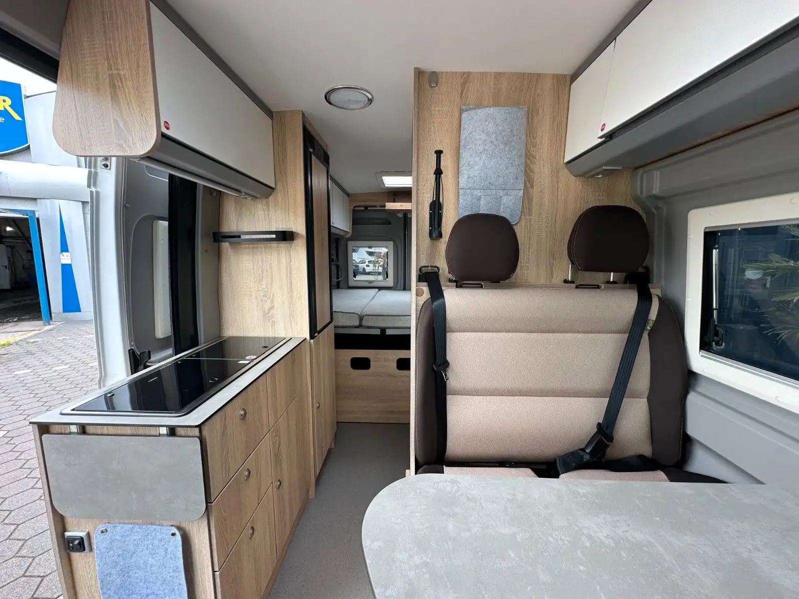 CLEVER Van 600 Celebration